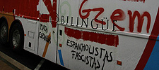 Autobús de Galicia Bilingüe atacado
