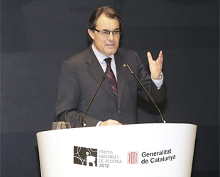 Artur Mas, en la entrega de unos premios de investigación, el 21 de marzo de 2013 (foto: Generalidad).