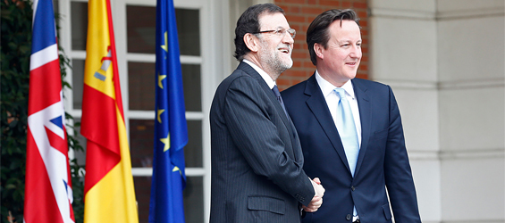 Rajoy y Cameron, antes de iniciar su reunión en la Moncloa (foto: Gobierno).
